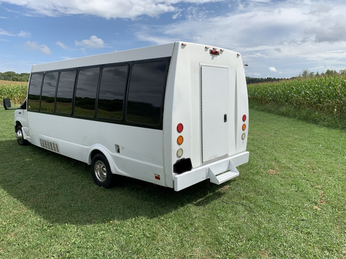 Limo Bus for Sale in Waterford, PA - Photo 21
