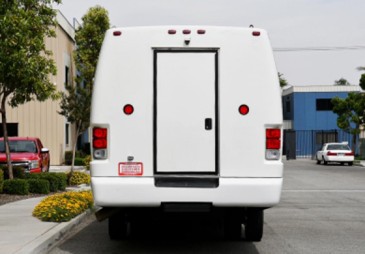 Photo of Limo Bus for sale: 2008 International 3200 by Krystal