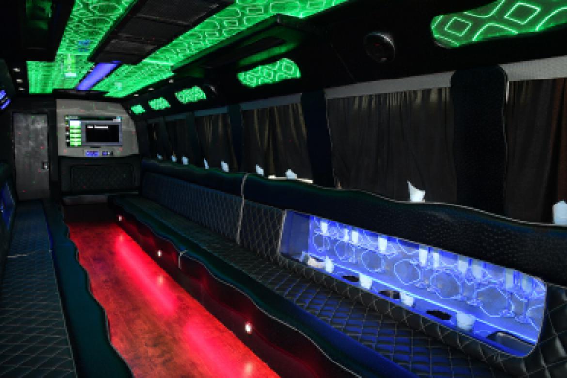 Photo of Limo Bus for sale: 2008 International 3200 by Krystal