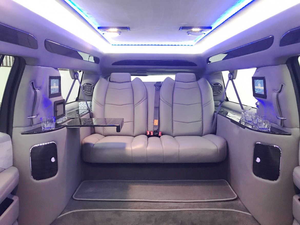 CEO SUV Mobile Office for Sale in Oaklyn, NJ - Photo 5