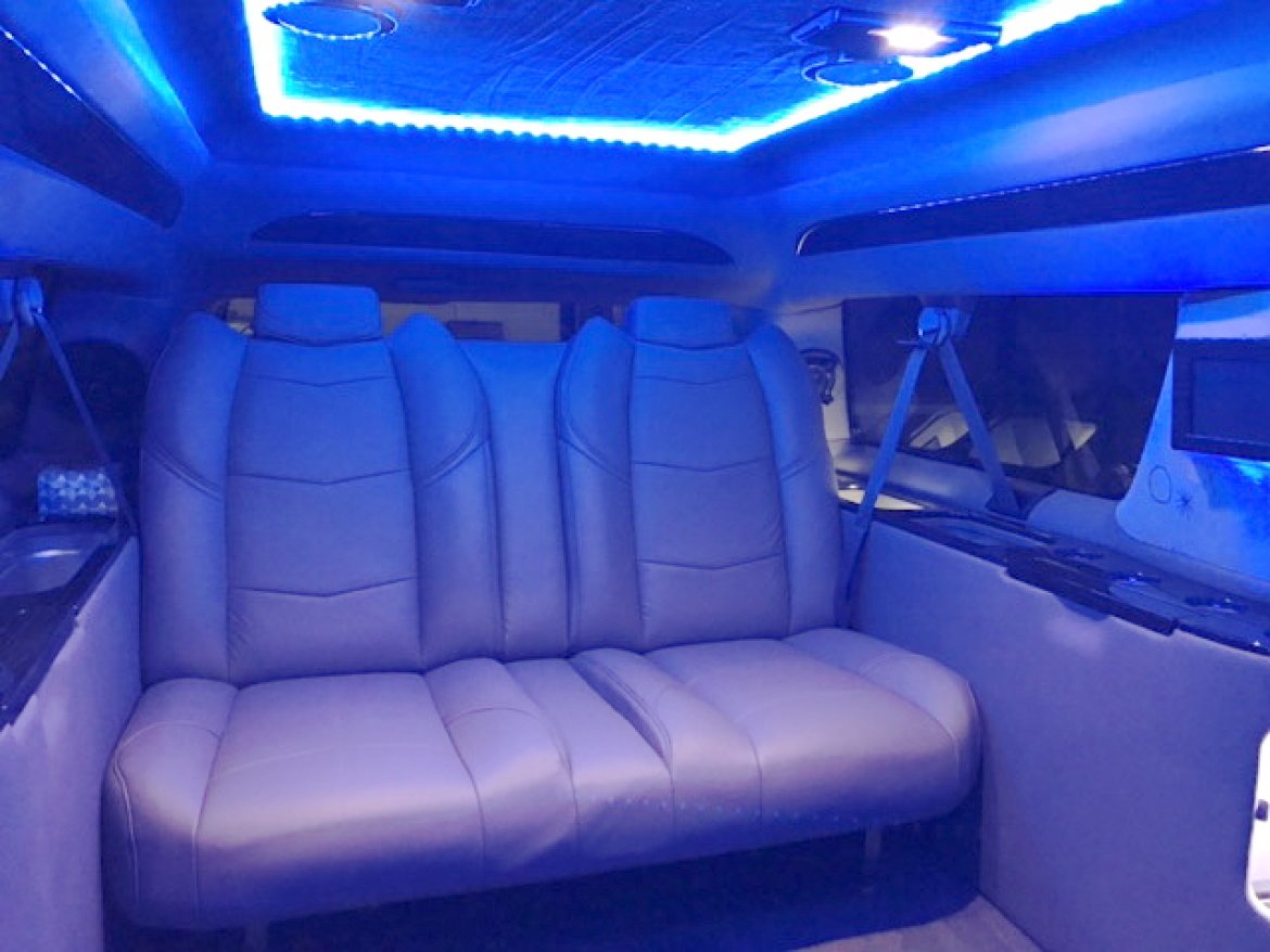 CEO SUV Mobile Office for Sale in Oaklyn, NJ - Photo 31
