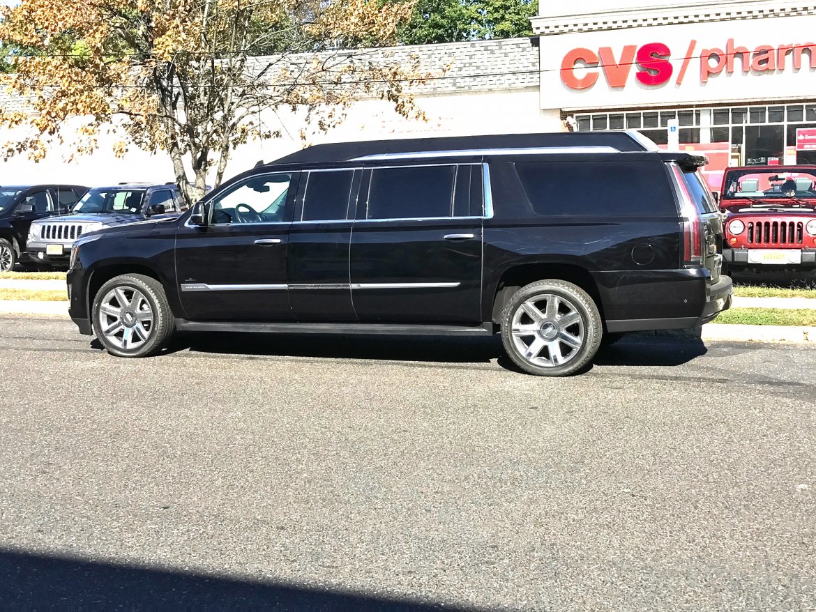 CEO SUV Mobile Office for Sale in Oaklyn, NJ - Photo 41