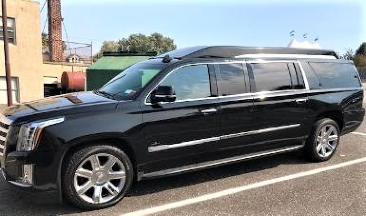 CEO SUV Mobile Office for Sale in Oaklyn, NJ - Photo 32