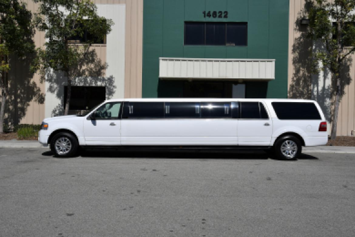 Photo of SUV Stretch for sale: 2012 Ford expedition by ECB