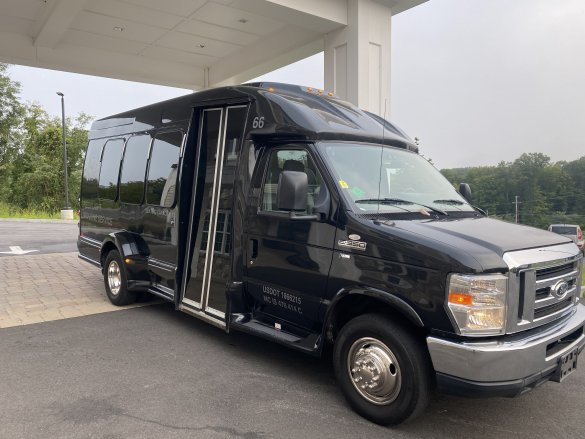 2014 Ford FORD F350 Sprinter for Sale in Danbury, CT - Photo 3