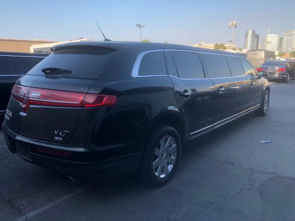 2016 Lincoln MKT Limousine for Sale in Las Vegas, NV - Photo 3