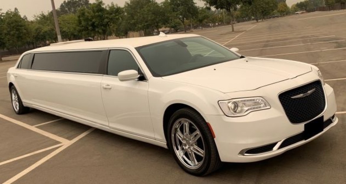 Limousine for sale: 2016 Chrysler 300 10-Passenger 140" by Springfield