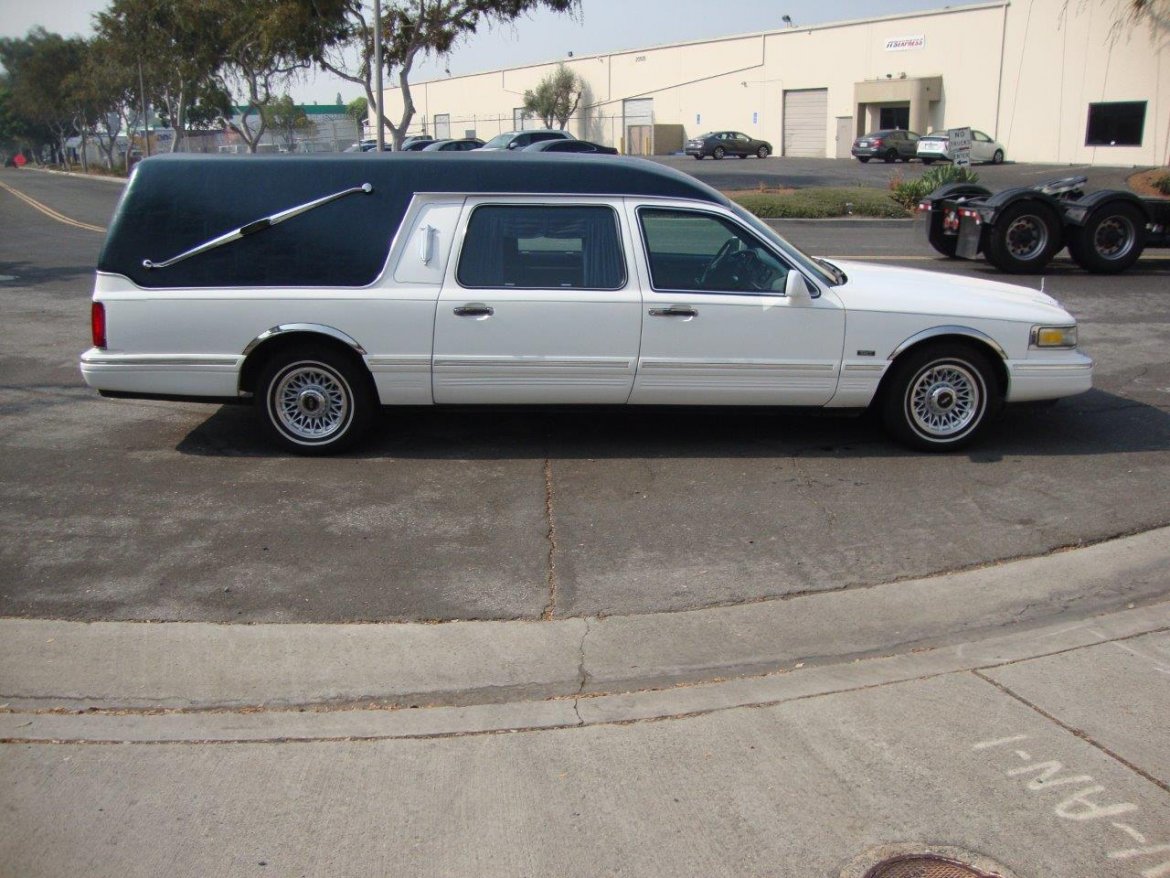 Funeral for Sale in Carson, CA - Photo 14