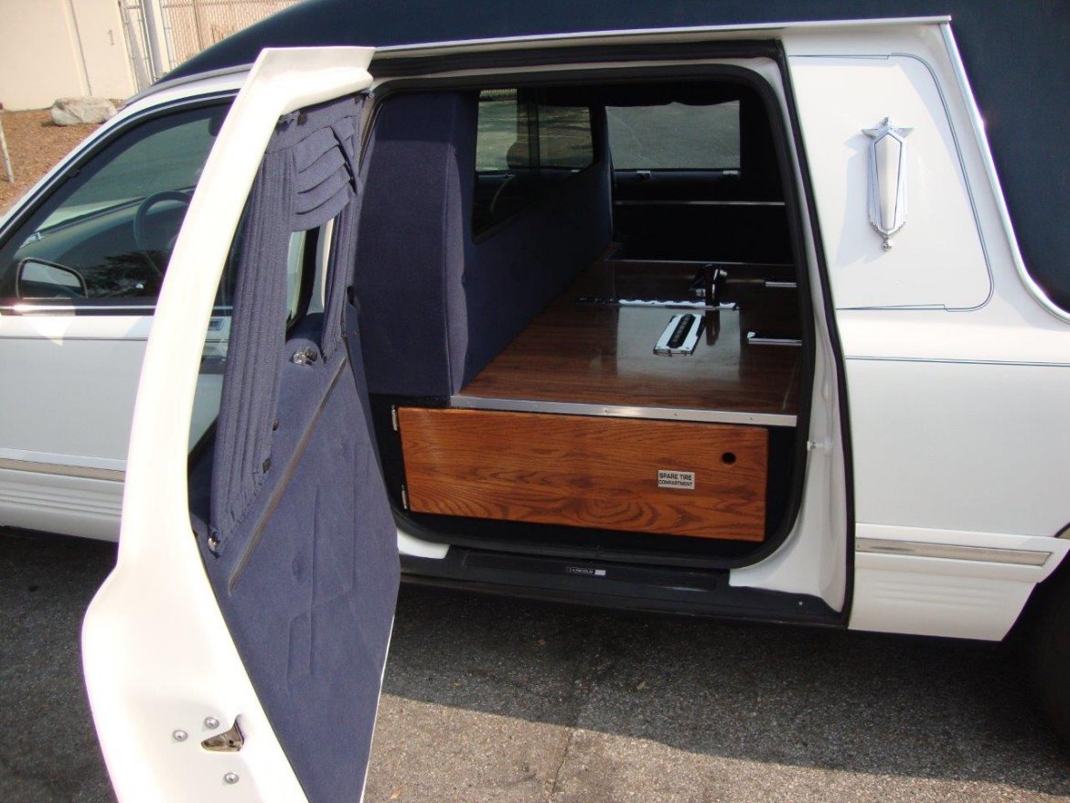 Funeral for Sale in Carson, CA - Photo 16