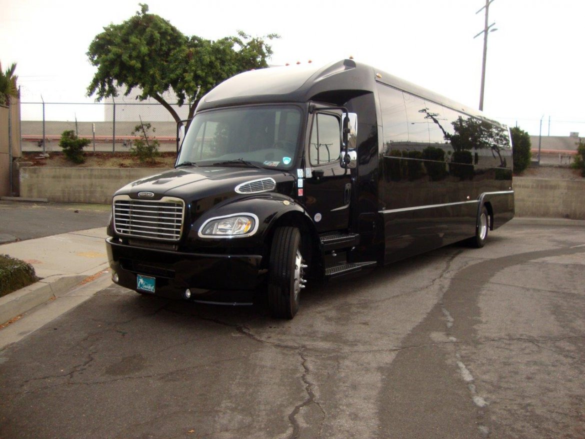 Executive Shuttle for Sale in Carson, CA - Photo 4