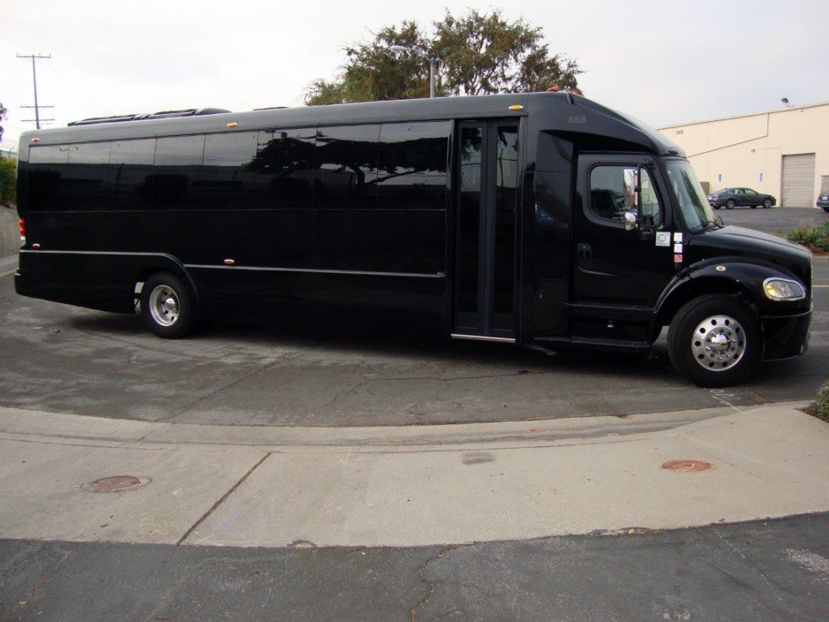 Executive Shuttle for Sale in Carson, CA - Photo 16