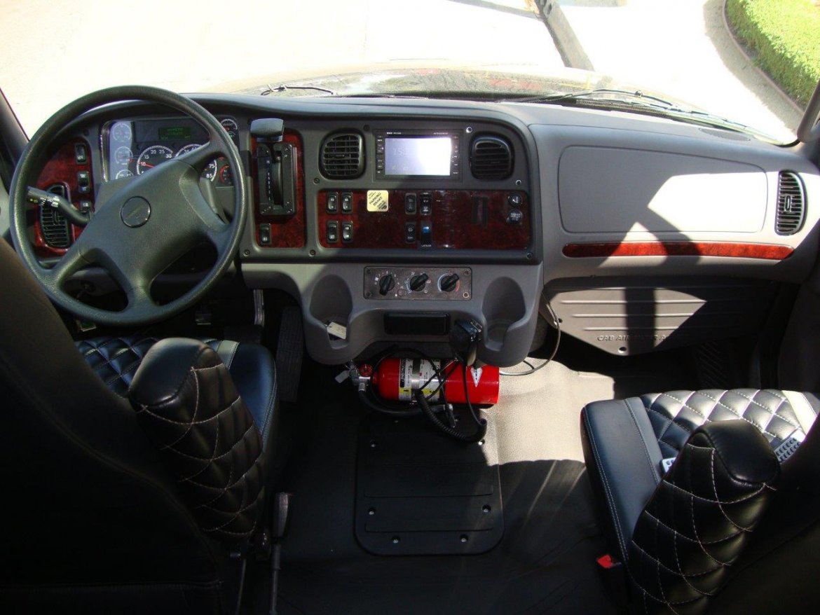 Executive Shuttle for Sale in Carson, CA - Photo 20