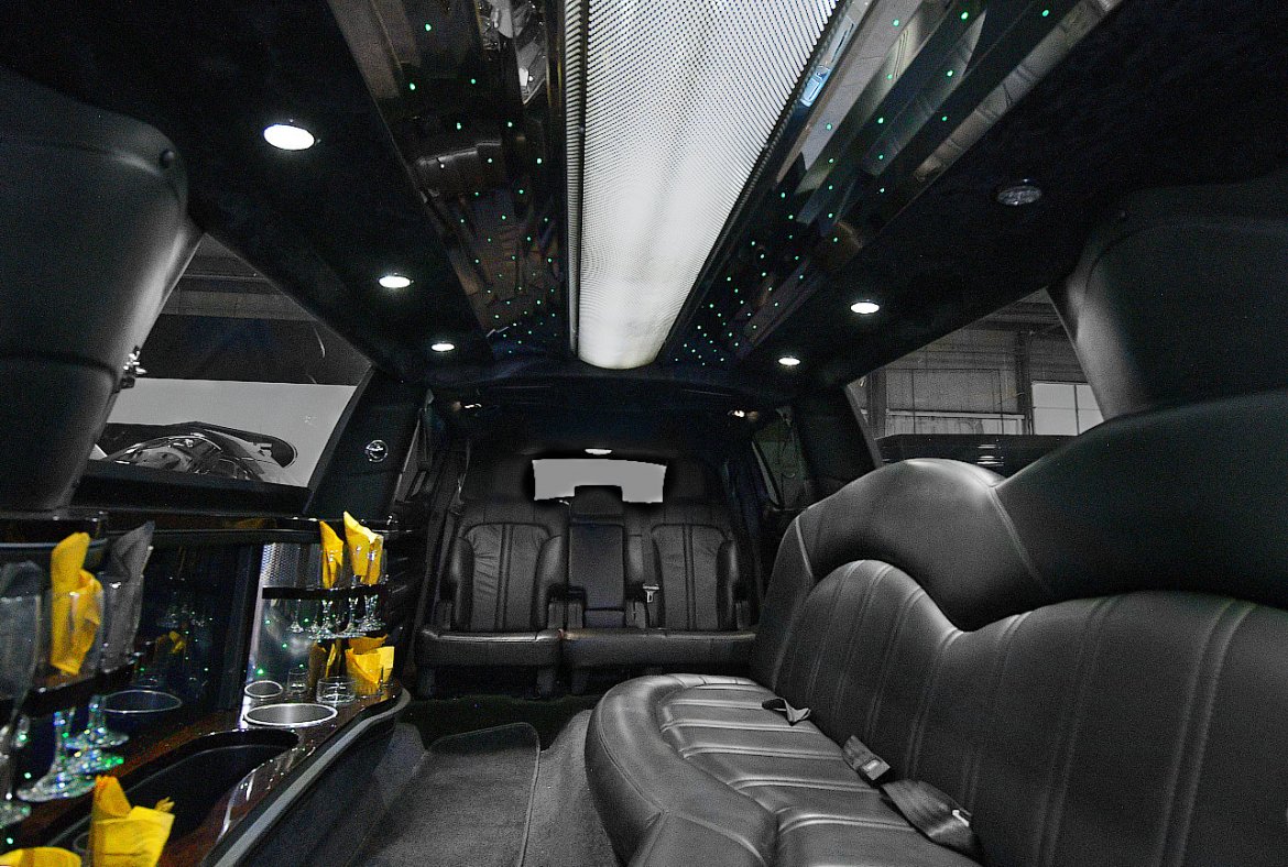 Limousine for Sale in Springfield, MO - Photo 9