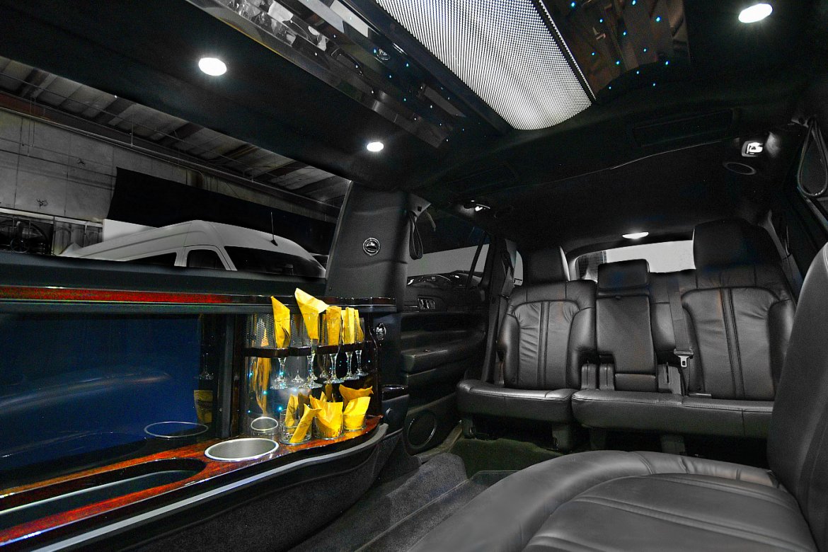 Limousine for Sale in Springfield, MO - Photo 10