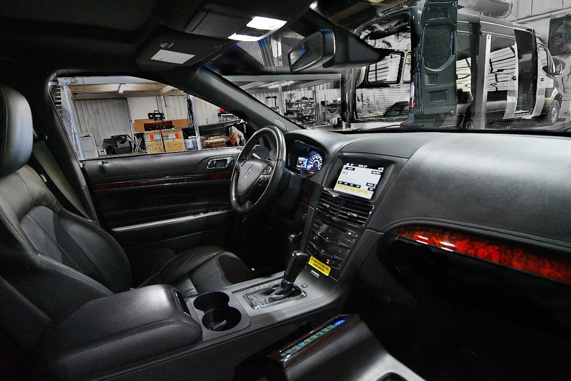 Limousine for Sale in Springfield, MO - Photo 11