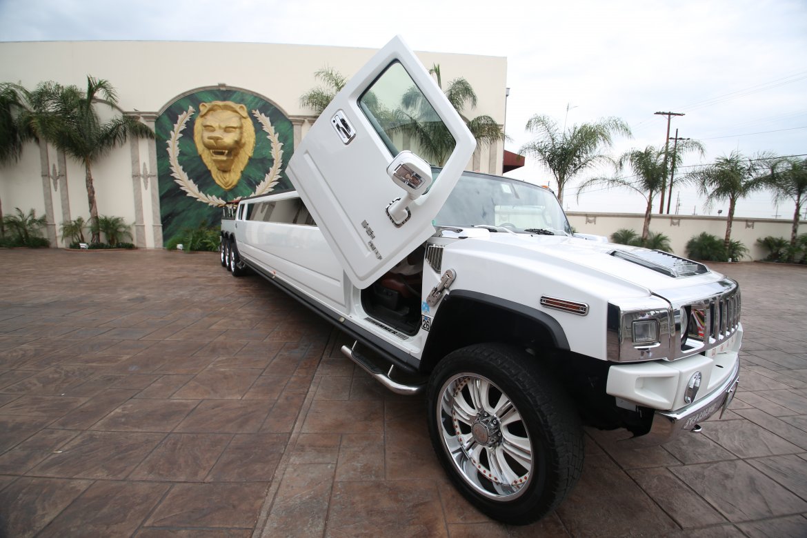 Limousine for sale: 2008 Hummer H2 40&quot; by LIMOS BY MOONLIGHT