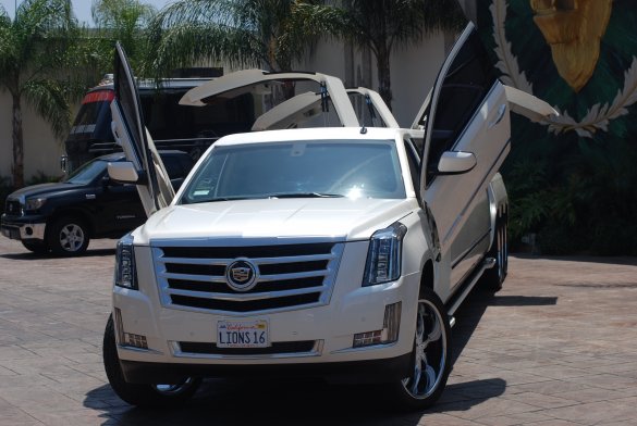 2015 Cadillac Escalade Limousine for Sale in North Hollywood, CA - Photo 3