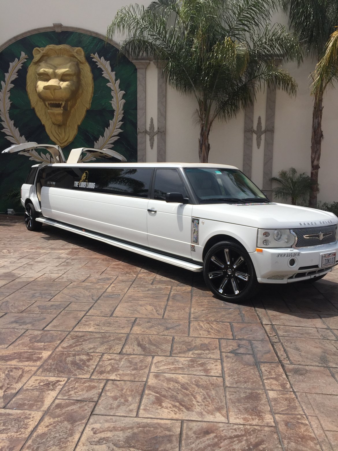 Limousine for sale: 2004 Range Rover HSE by LIMOS BY MOONLIGHT