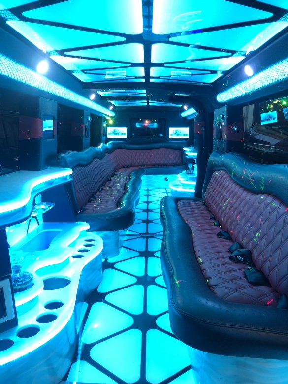 2003 Mercedes-Benz G-Wagon Limousine for Sale in North Hollywood, CA - Photo 3