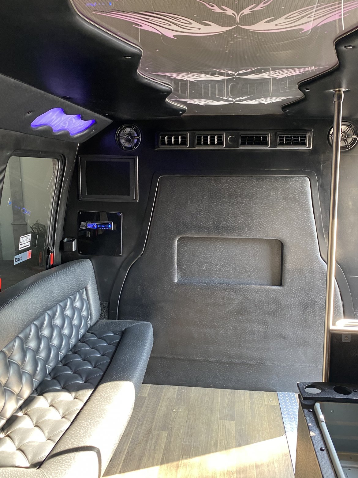 Limo Bus for Sale in North Hollywood, CA - Photo 7