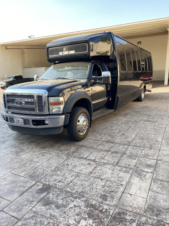 2008 Ford F550 Limo Bus for Sale in north Hollywood, CA - Main Photo