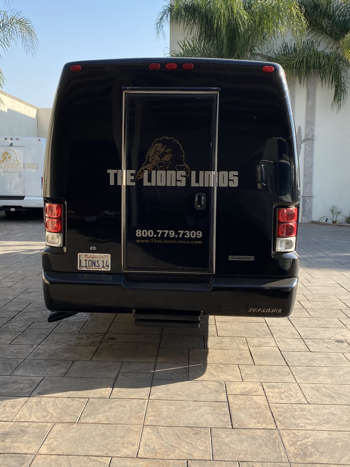 Limo Bus for Sale in north Hollywood, CA - Photo 5