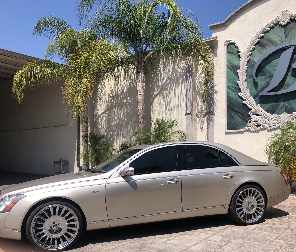 Exotic for sale: 2005 Maybach 57
