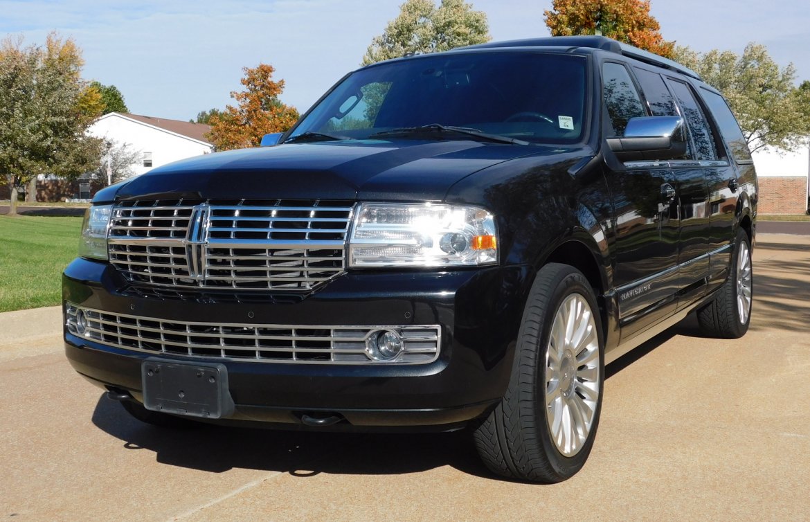 CEO SUV Mobile Office for sale: 2014 Lincoln Navigator Stretched 235&quot; by Dynasty Auto Design