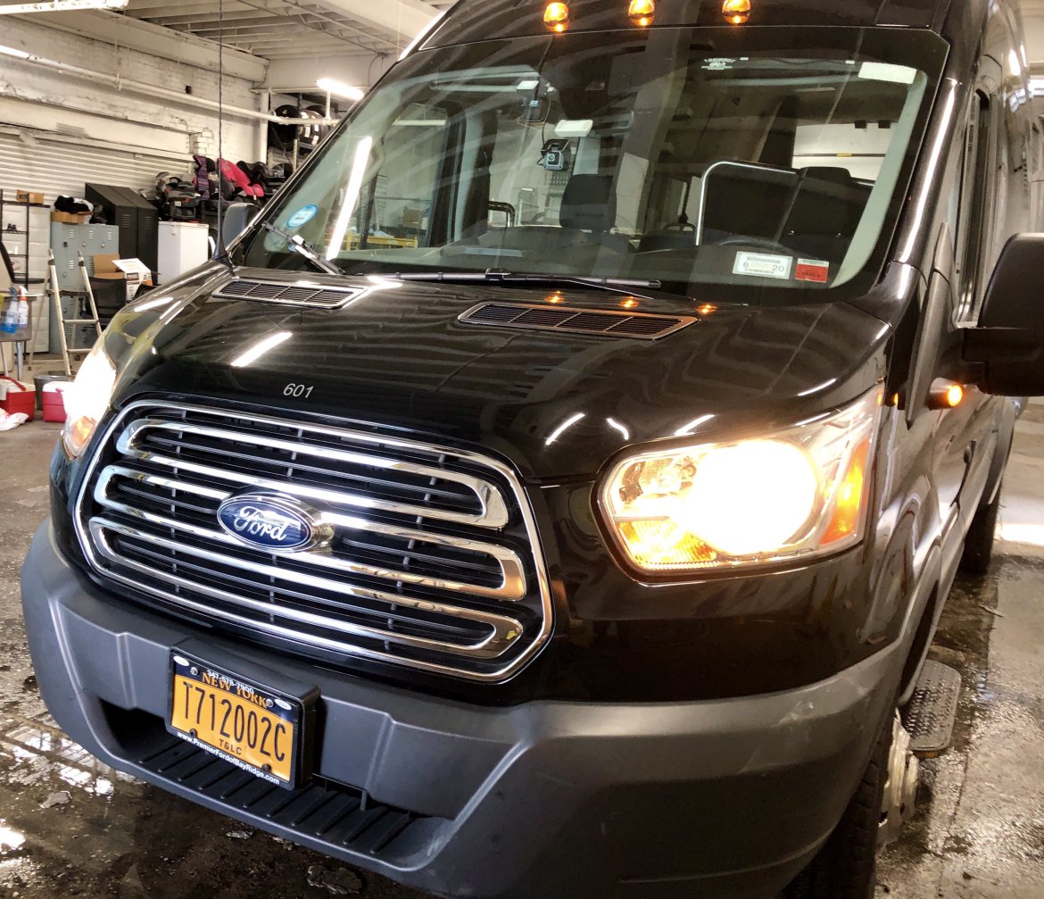 2016 Ford Transit 350 Wheelchair van - Photo 3