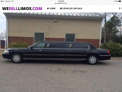 2006 Lincoln Town Car Limousine Limousine for Sale in Richmond, VA - Main Photo