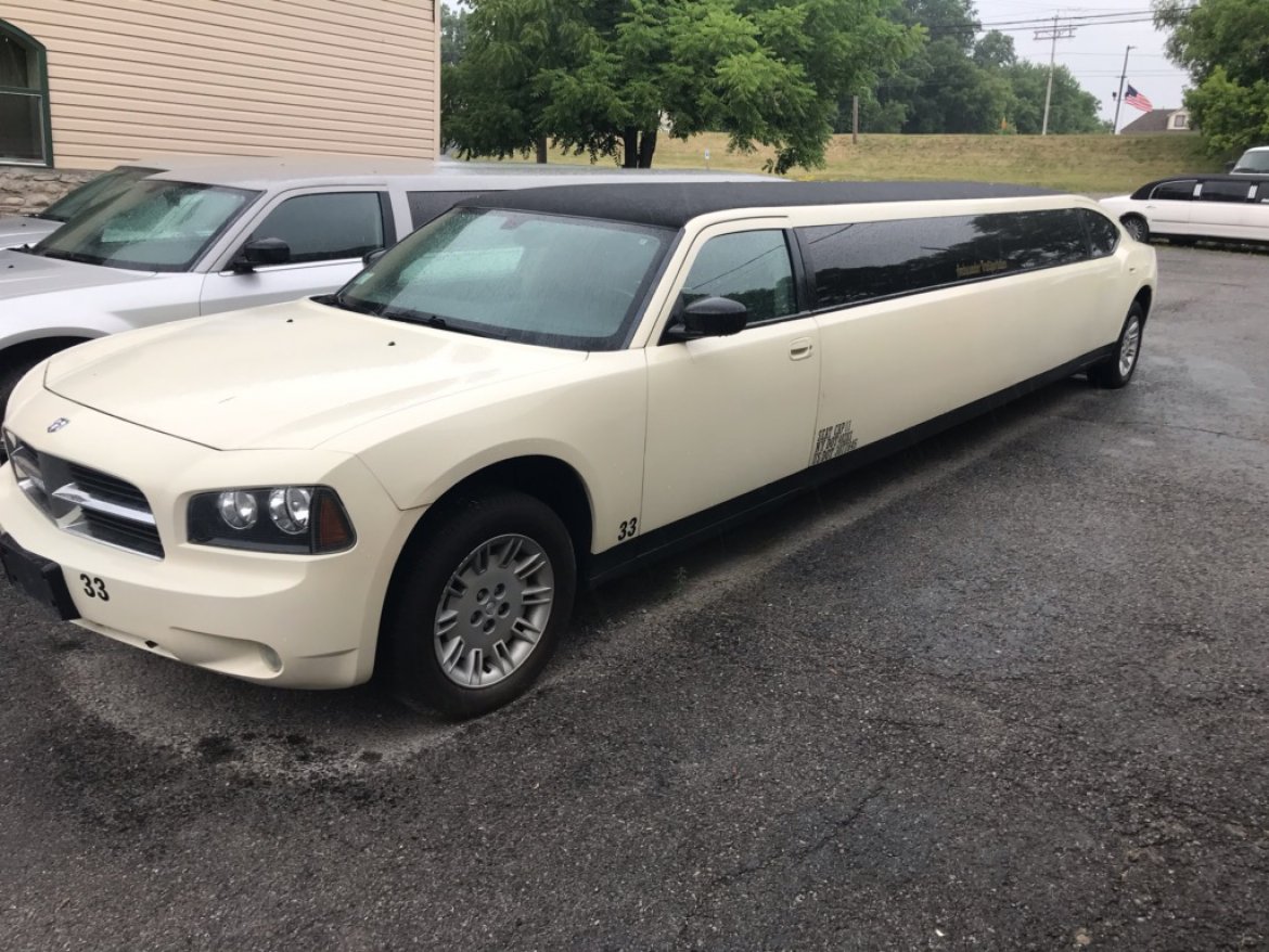 Limousine for sale: 2007 Dodge Charger 140&quot; by Great Lakes