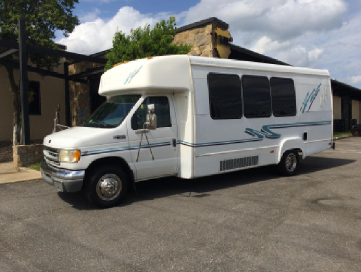 Limo Bus for sale: 1999 Ford E450