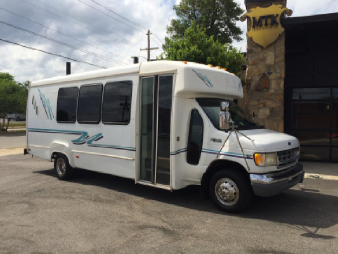 Photo of Limo Bus for sale: 1999 Ford E450