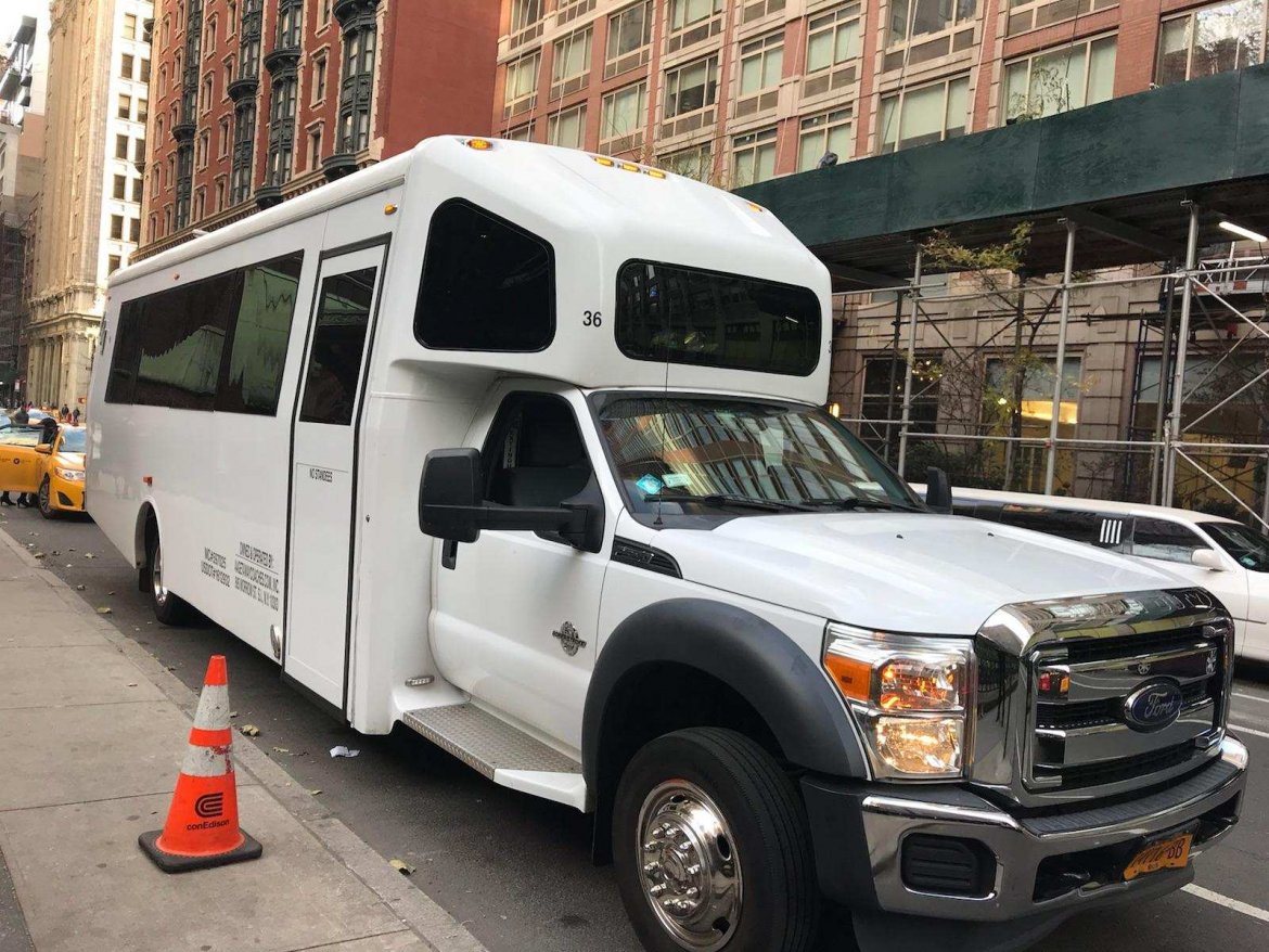 Limo Bus for sale: 2013 Ford F550 by Batisti