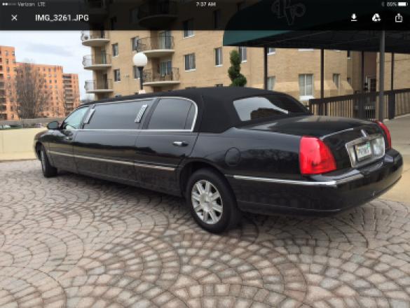 2009 Lincoln Town Car Limousine Limousine for Sale in Richmond, VA - Photo 3