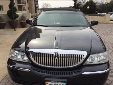 2009 Lincoln Town Car Limousine Limousine for Sale in Richmond, Virginia, US - Photo 4