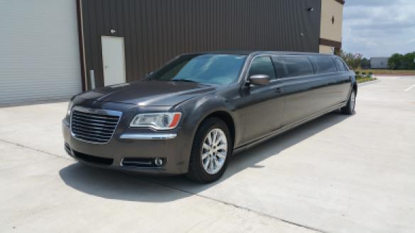 2013 Chrysler 300 Limousine for Sale in CYPRESS, TX - Photo 2