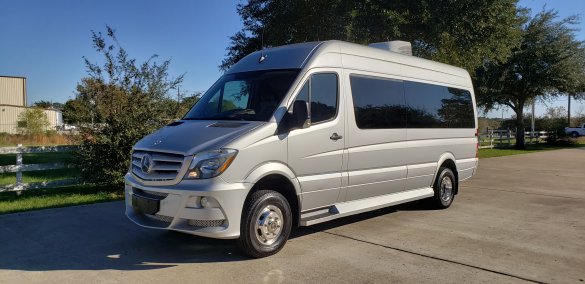 2015 Mercedes-Benz Sprinter 2500 170" EXT Sprinter for Sale in Houston, TX - Photo 2