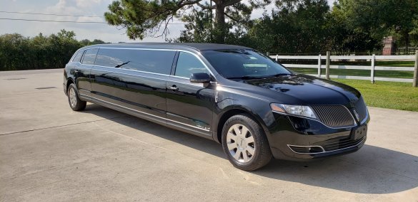 2013 Lincoln MKT Limousine for Sale in Houston, TX - Main Photo
