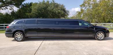 2013 Lincoln MKT Limousine for Sale in Houston, Texas, US - Photo 4