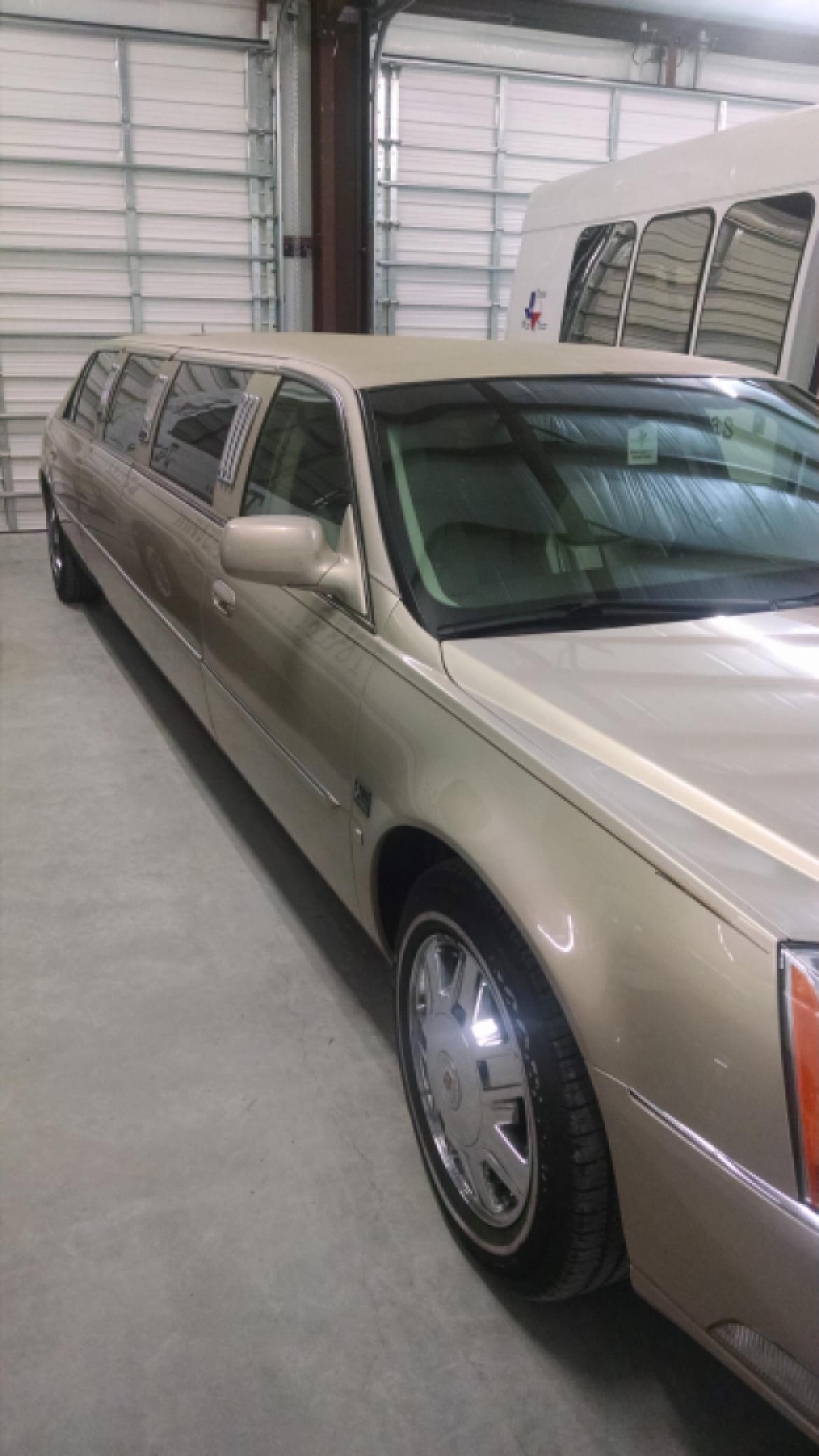 Limousine for sale: 2008 Cadillac DTS by LCW
