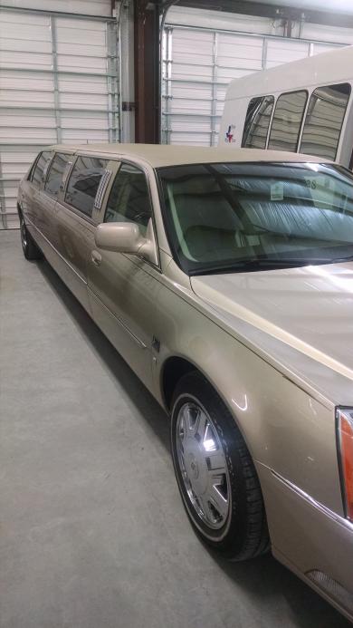 2008 Cadillac DTS Limousine for Sale in Fredericksburg, TX - Main Photo