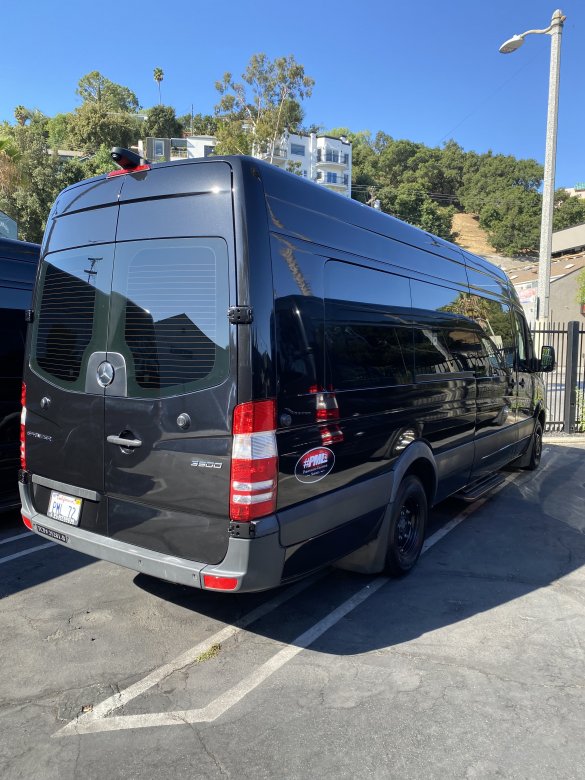 2017 Mercedes-Benz Sprinter 3500 170” EXT Super Single Sprinter for Sale in Los Angeles, CA - Photo 3