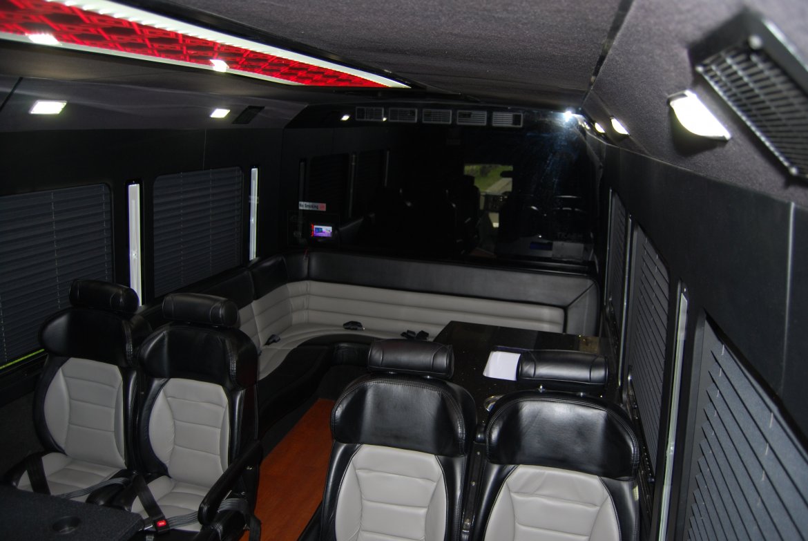 Limo Bus for Sale in Des Moines, IA - Photo 24