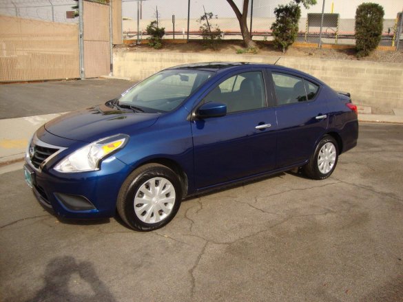 2018 Nissan Versa SV 4-Door Sedan for Sale in Carson, CA - Main Photo