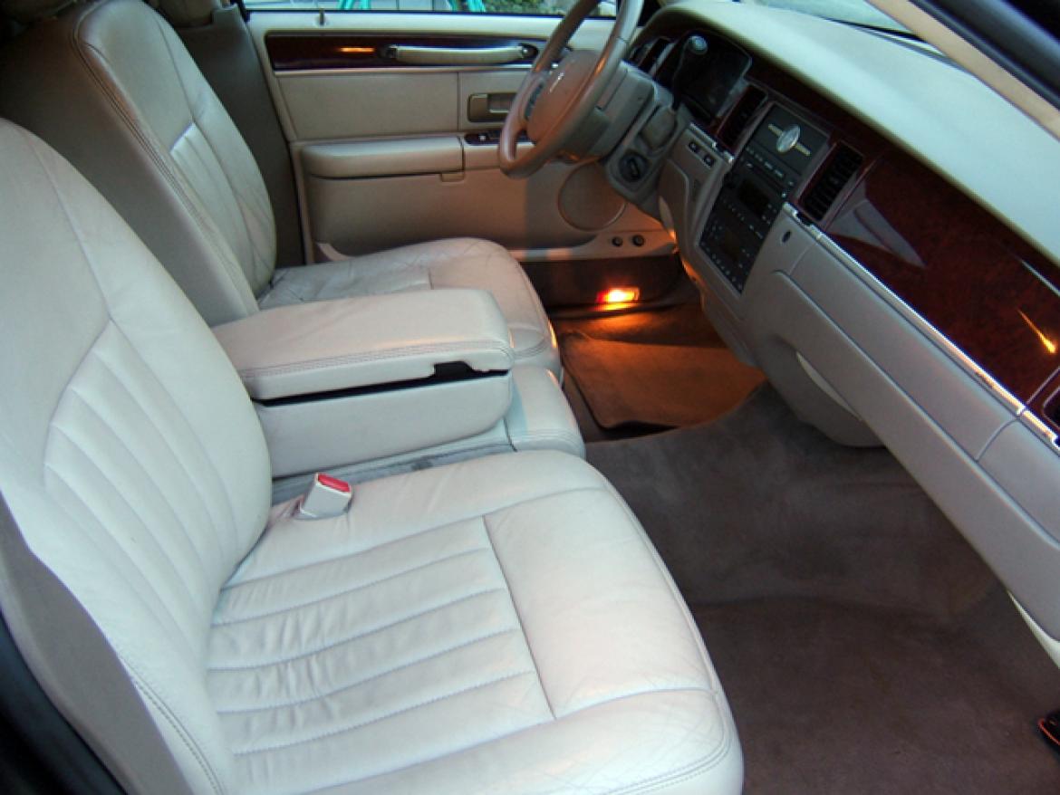 Photo of Limousine for sale: 2005 Lincoln Lincoln 180&quot; by Victor