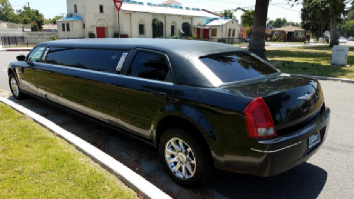 Photo of Limousine for sale: 2007 Chrysler 300 by American Limousine Sales