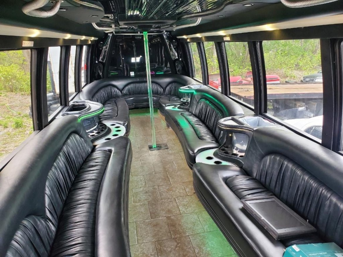 Limo Bus for Sale in North Attleboro, MA - Photo 29