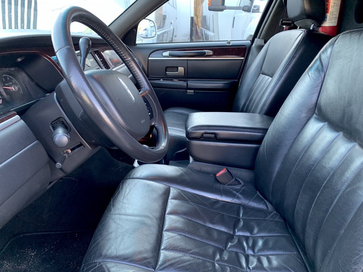 Limousine for Sale in North Attleboro, MA - Photo 9