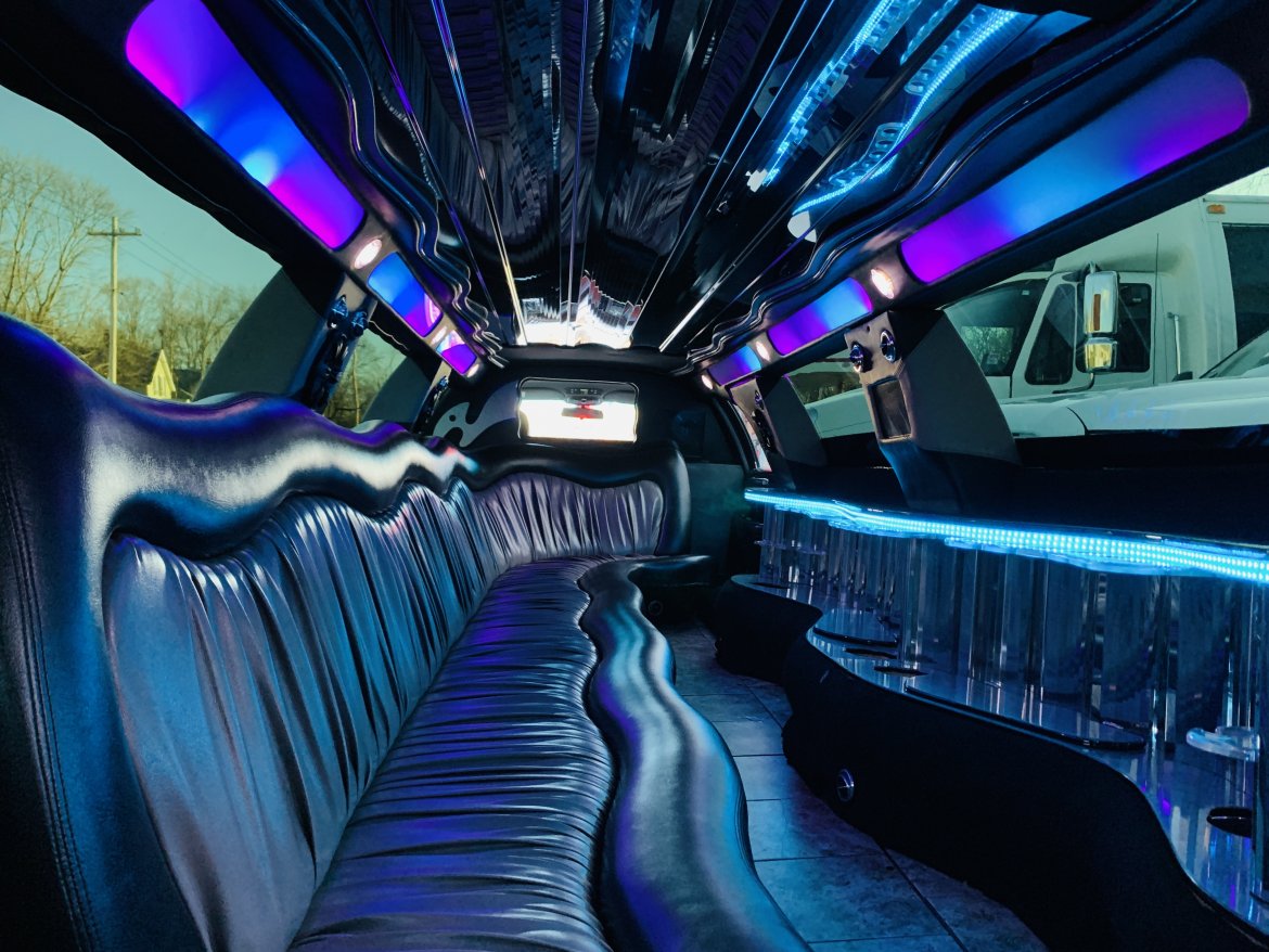 Limousine for Sale in North Attleboro, MA - Photo 15